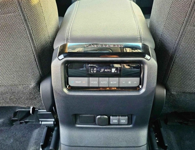 Toyota Prado TURBO ALL ROUNDER / 2.8L DIESEL V4 / DIFFLOCK / SUNROOF / COOL BOX (CODE # P28AR2)-17
