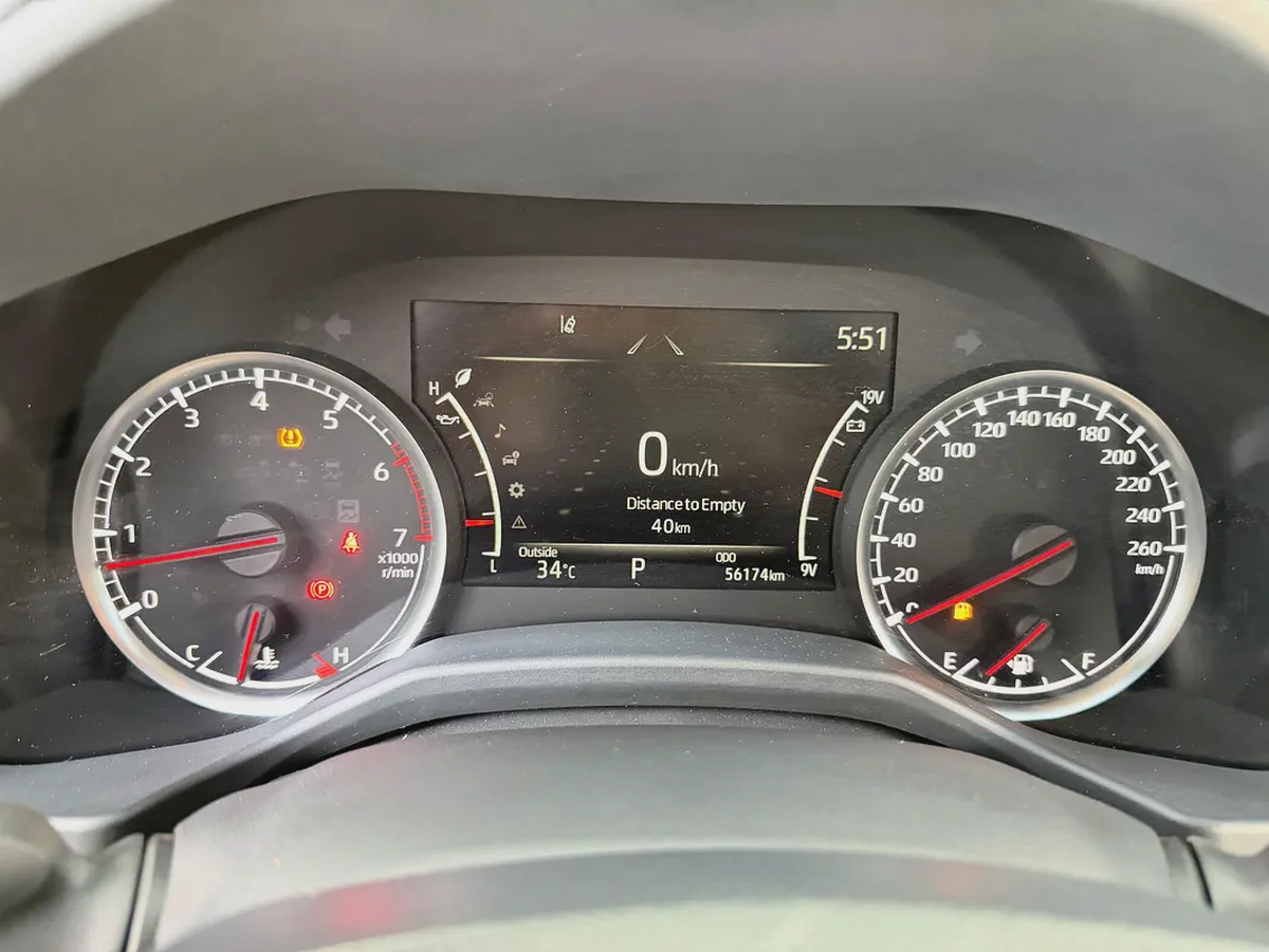 تويوتا لاند كروزر VXR 3.5L تون تيربو ابيض / بيج خليجي الفطيم Toyota Land Cruiser VXR 2023 GCC Specs-11-11