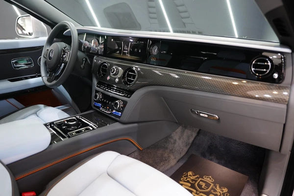 Rolls-Royce Ghost Black Badge 2024