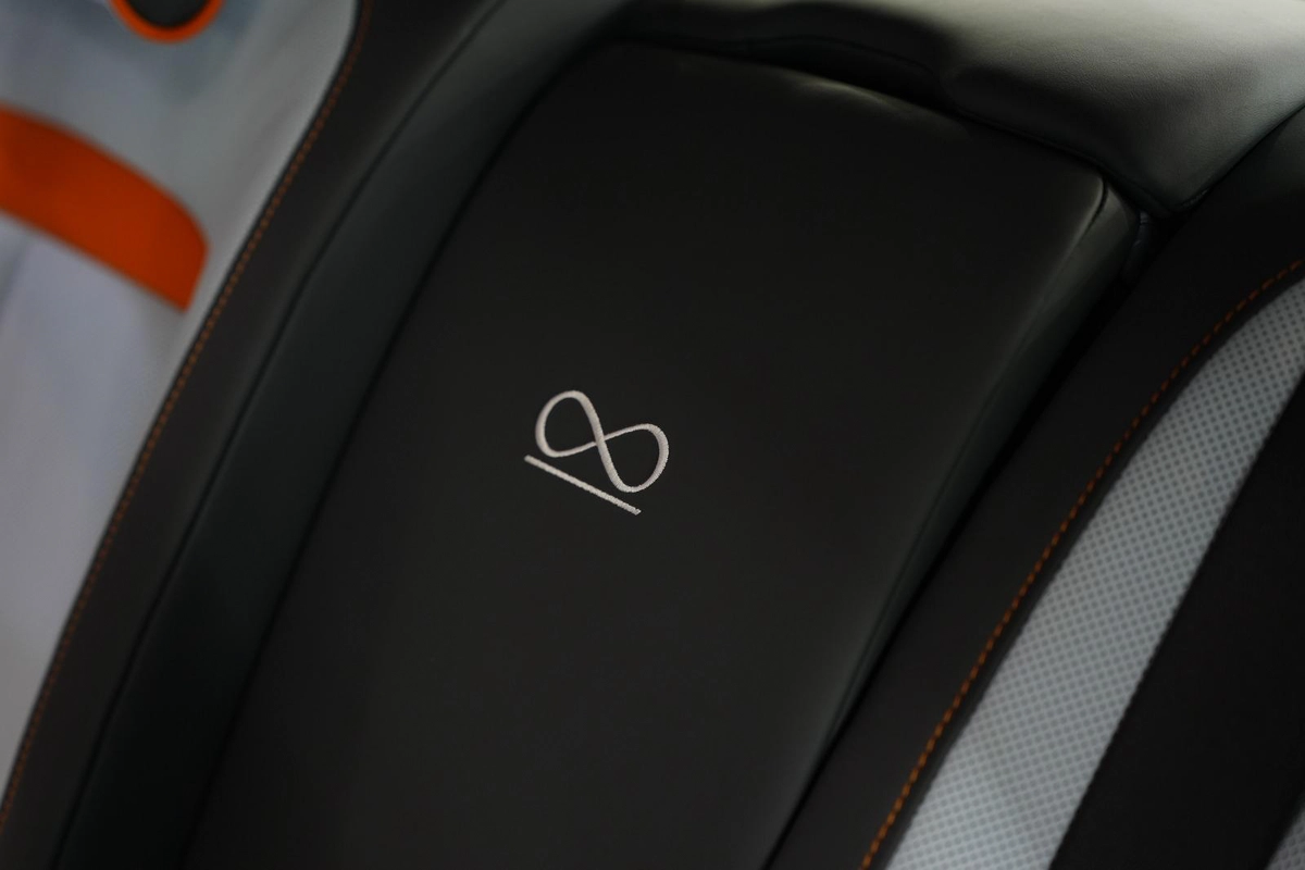 Rolls-Royce Ghost Black Badge 2024-14-14