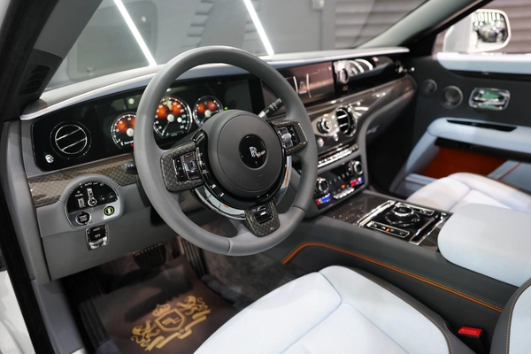 Rolls-Royce Ghost Black Badge 2024