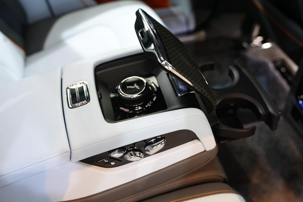 Rolls-Royce Ghost Black Badge 2024