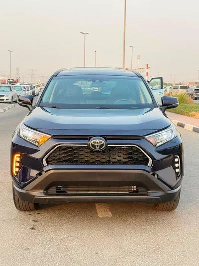 Toyota RAV4 XLE-1