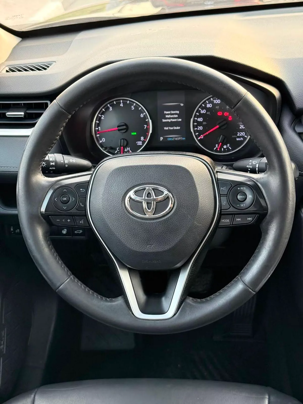 Toyota RAV4 XLE-10-0