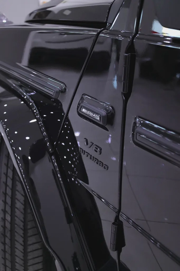 G63 GCC MANUFAKTUR EDITION - DOUBLE NIGHT PACKAGE + CARBON INTERIOR BRAND NEW + 5 YEARS WARRANTY