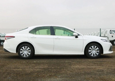 Toyota Camry LE Toyota Camry LE 2.5L Sedan FWD 8 Speed A/T Petrol-1