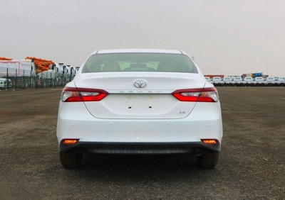Toyota Camry LE Toyota Camry LE 2.5L Sedan FWD 8 Speed A/T Petrol-2