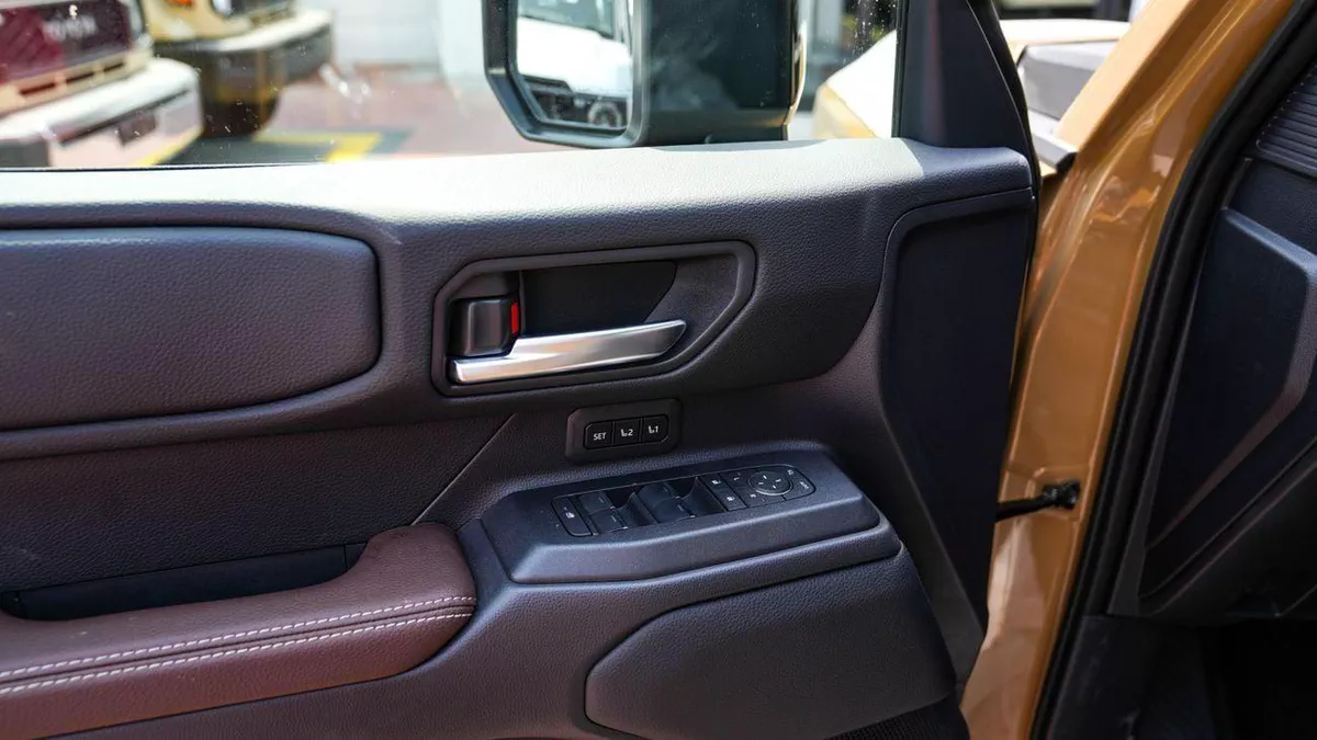 Toyota Prado ADVENTURE 2.4L FULL OPTIONS DUAL TONE-8-0