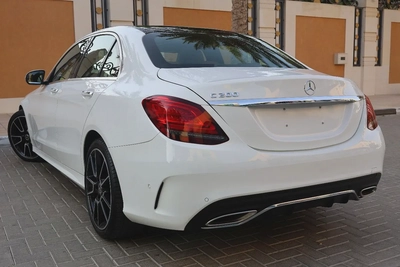 Mercedes-benz C200-131000KM-2019-GCC Specs-3