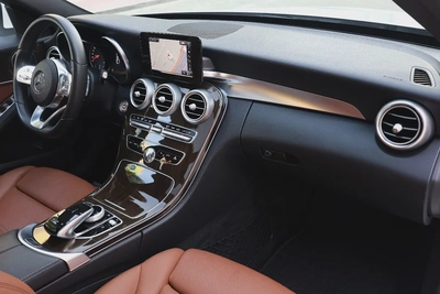 Mercedes-benz C200-131000KM-2019-GCC Specs-14