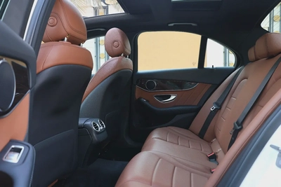Mercedes-benz C200-131000KM-2019-GCC Specs-17