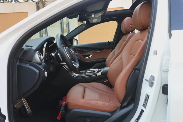 Mercedes-benz C200-131000KM-2019-GCC Specs