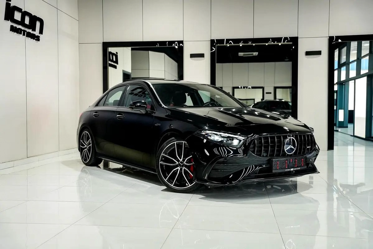 2024 Mercedes-Benz A-Class A 35 AMG - GCC Specs - Like New!-1-1
