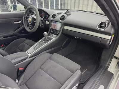 2020 Porsche Cayman GT4  | Low Mileage | GCC Spec | Al Nabooda warranty 2027-10