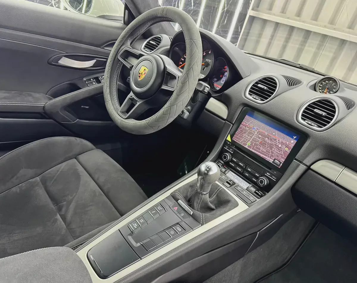 2020 Porsche Cayman GT4  | Low Mileage | GCC Spec | Al Nabooda warranty 2027-16-16