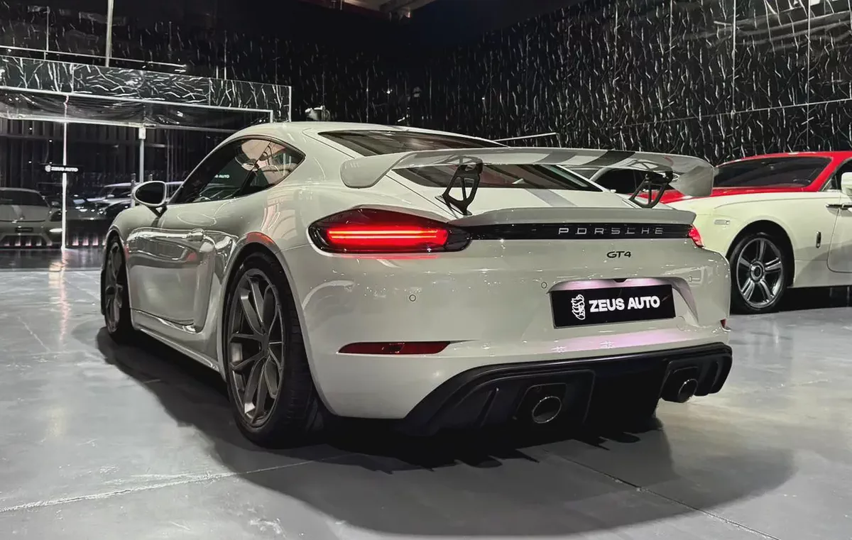 2020 Porsche Cayman GT4  | Low Mileage | GCC Spec | Al Nabooda warranty 2027-4-4