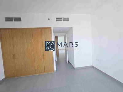 Luxury 2bhk apartment available for rent:82K-6