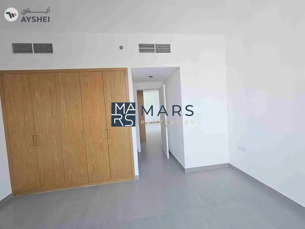 Luxury 2bhk apartment available for rent:82K
