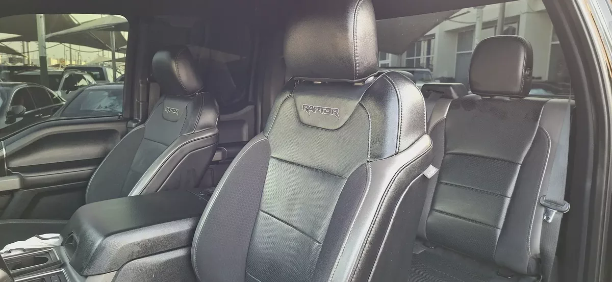 F-150 Raptor 2020 GCC Specs first owner free accident-10-10