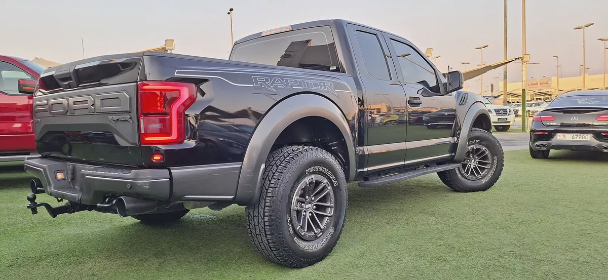 F-150 Raptor 2020 GCC Specs first owner free accident-3-3