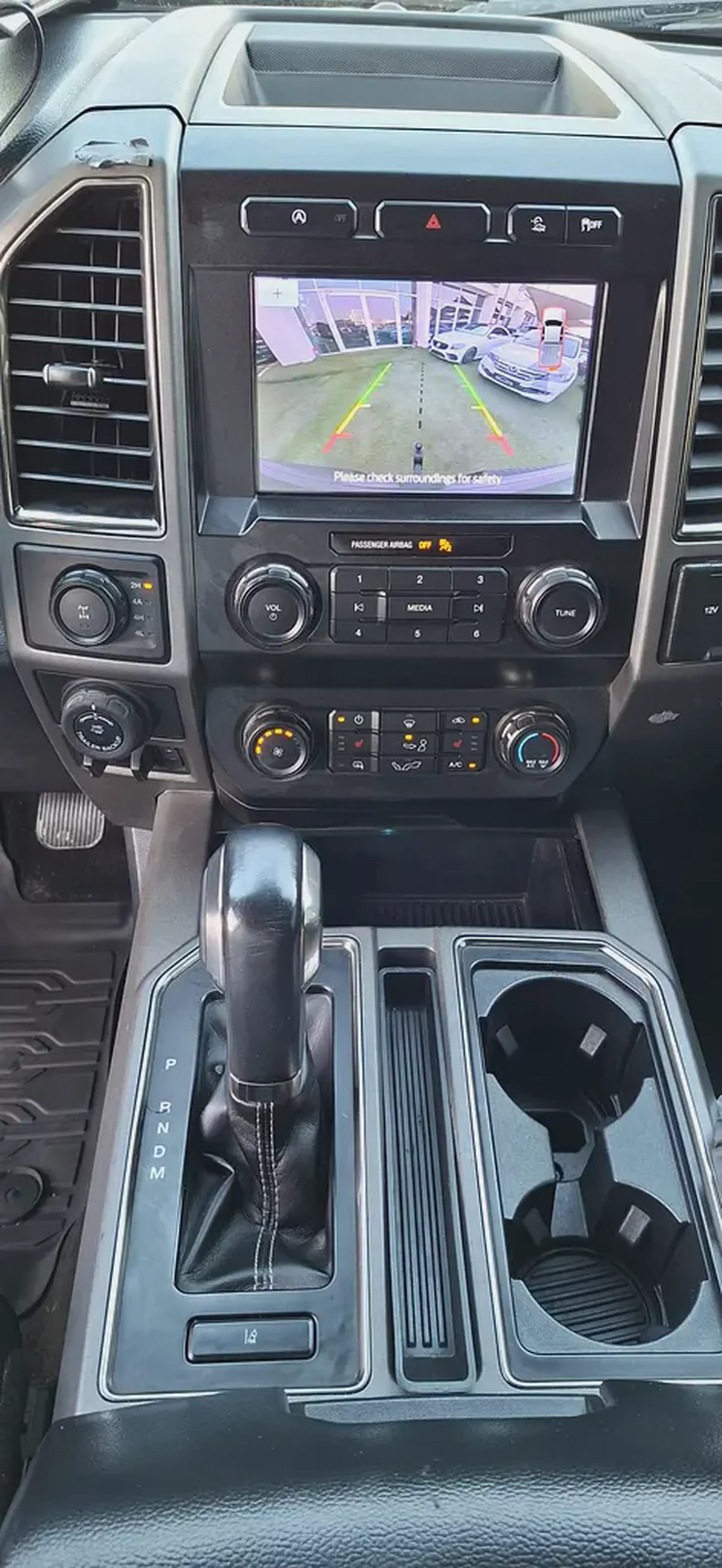 F-150 Raptor 2020 GCC Specs first owner free accident-6-6