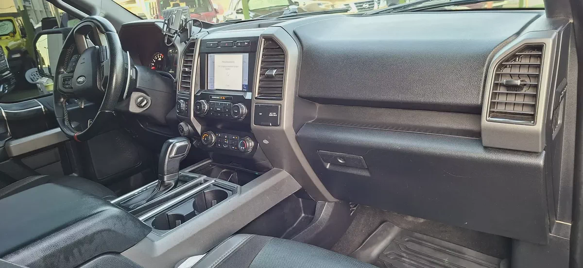 F-150 Raptor 2020 GCC Specs first owner free accident-7-7