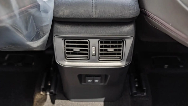 2025 Toyota Rav4 Adventure 2.5L AT Petrol (white)