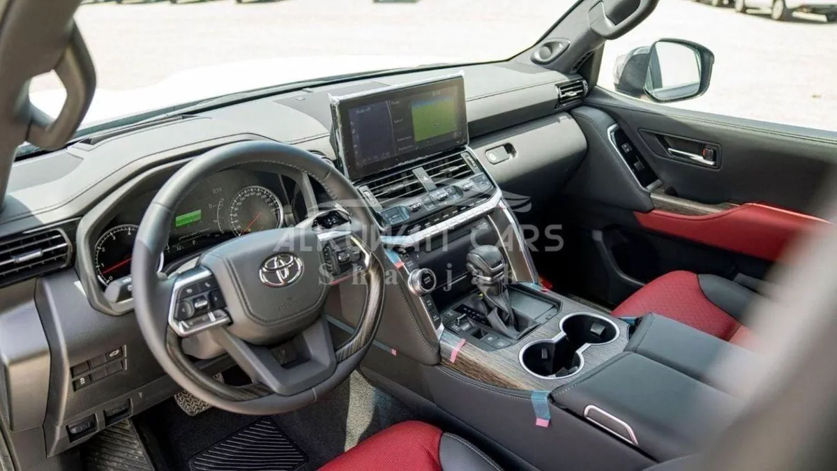 Toyota Land Cruiser VXR LC300 VXR 3.3D AT MY2025-9-0