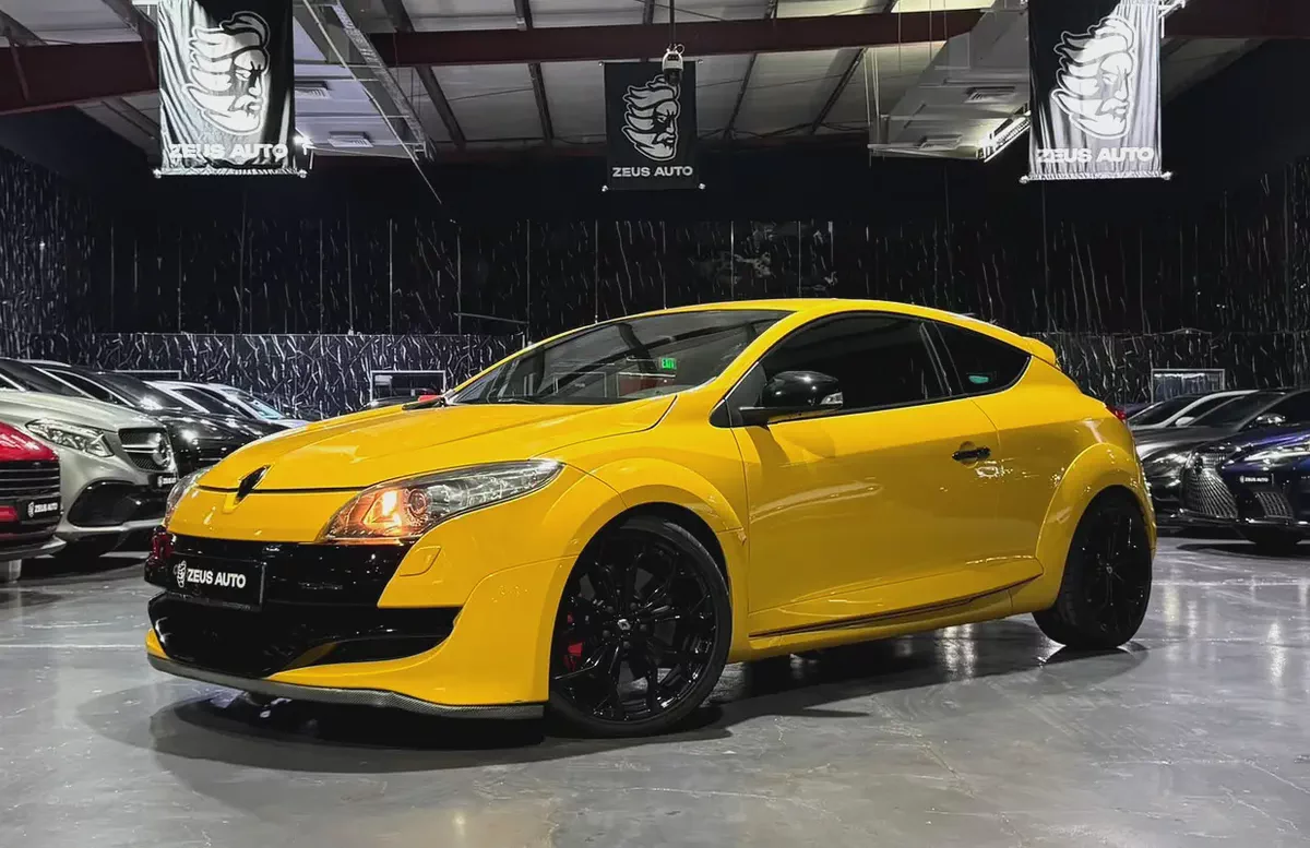 2011 Renault Megane RS | Renault Sport | 2.0L Turbo | 6 - Speed Manual