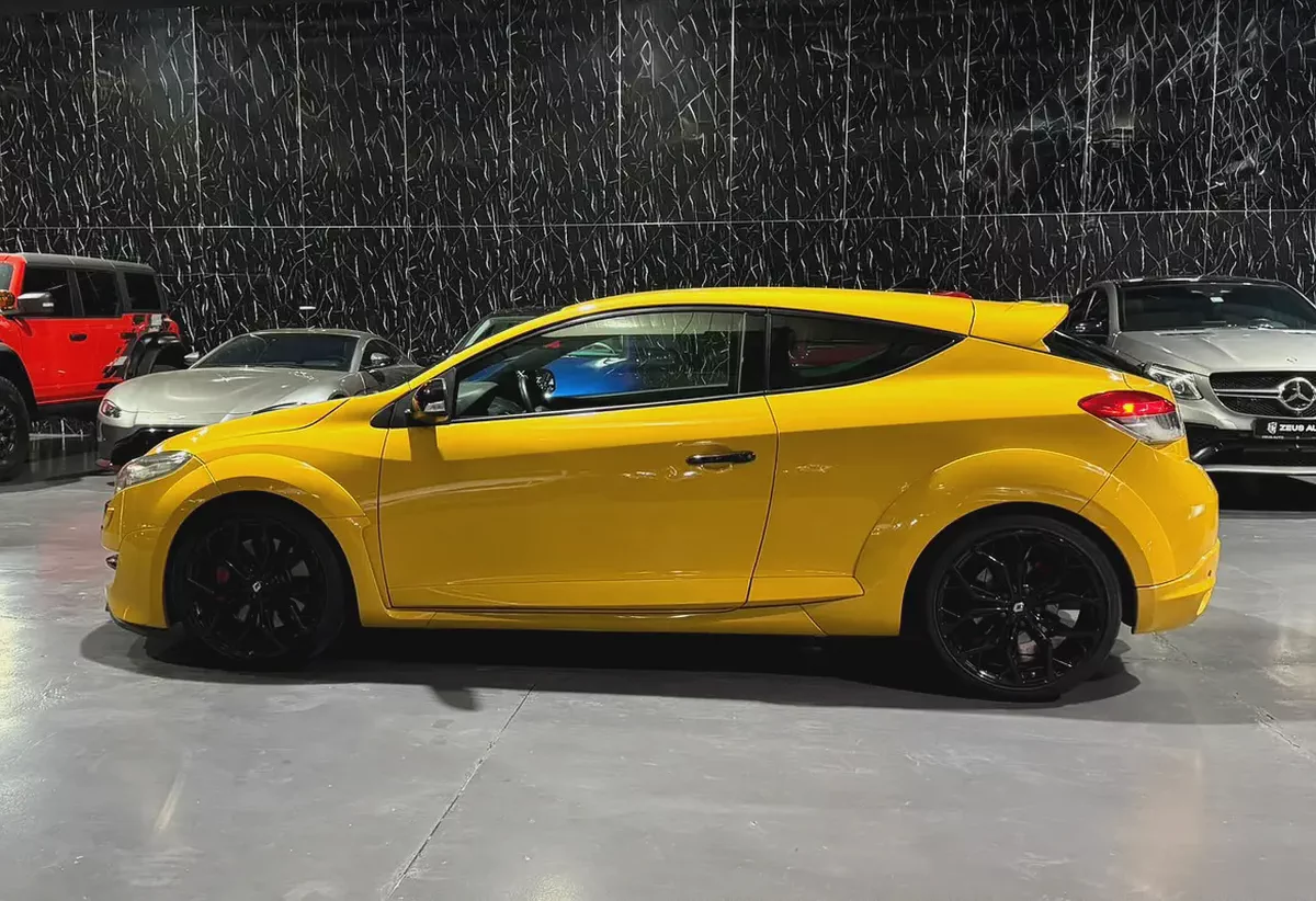 2011 Renault Megane RS | Renault Sport | 2.0L Turbo | 6 - Speed Manual-5-5