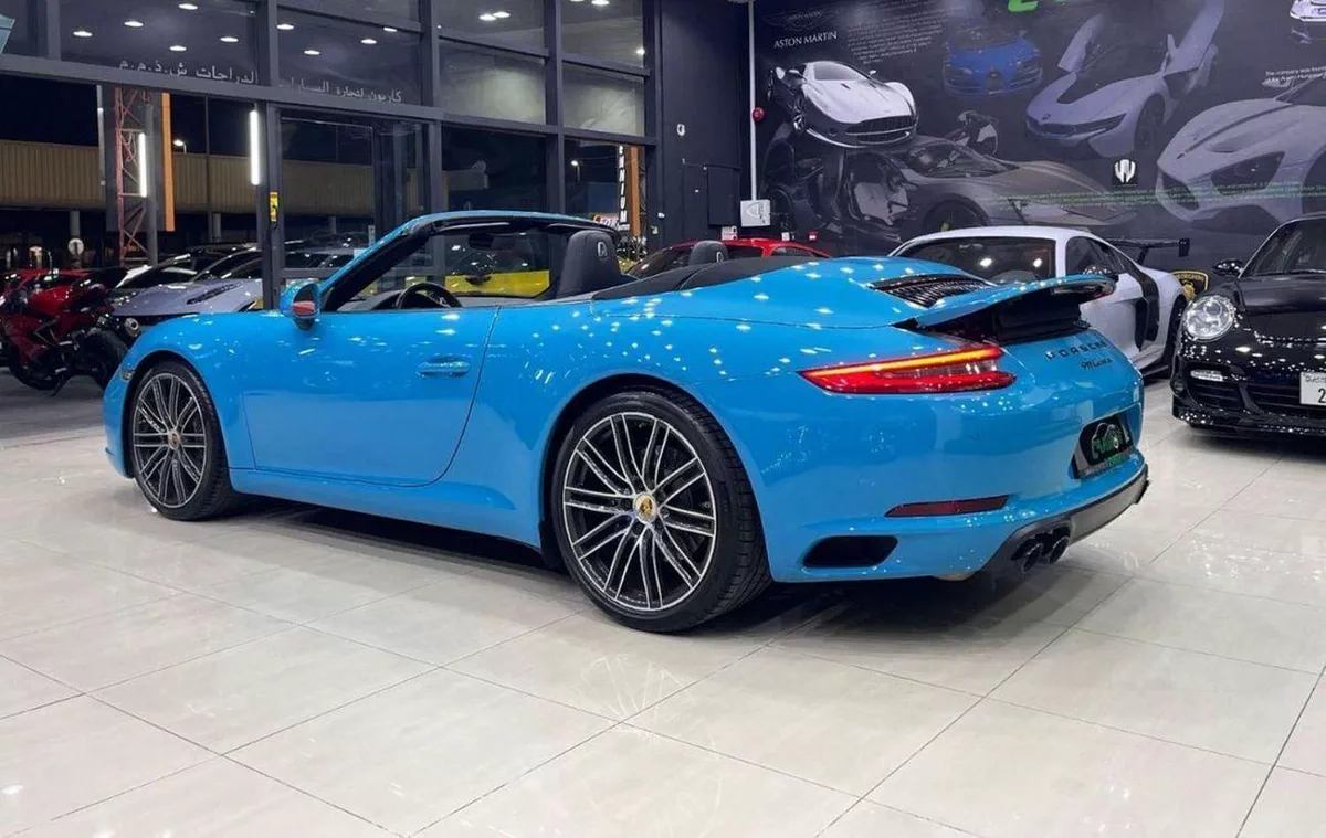 Porsche 911 CARRERA 3.6L Convertible Porsche 911 2018-10-0