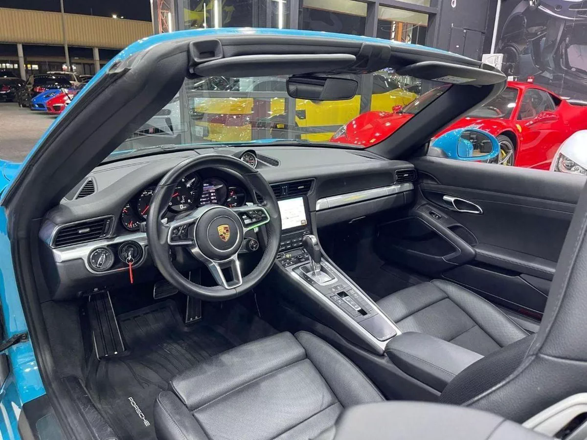 Porsche 911 CARRERA 3.6L Convertible Porsche 911 2018-16-0