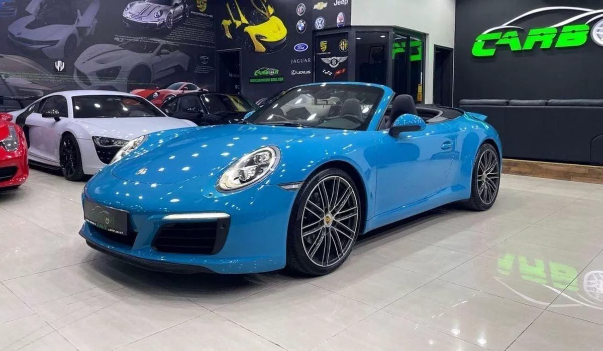 Porsche 911 CARRERA 3.6L Convertible Porsche 911 2018-8-0