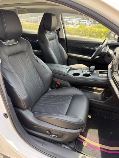 CHANGAN UNI V-4