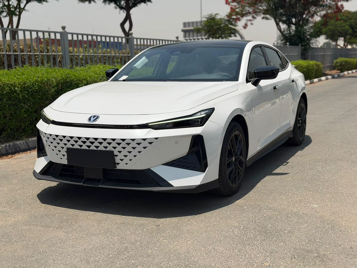 CHANGAN UNI V-2-2