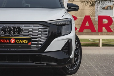 Audi Q5 e-tron-1