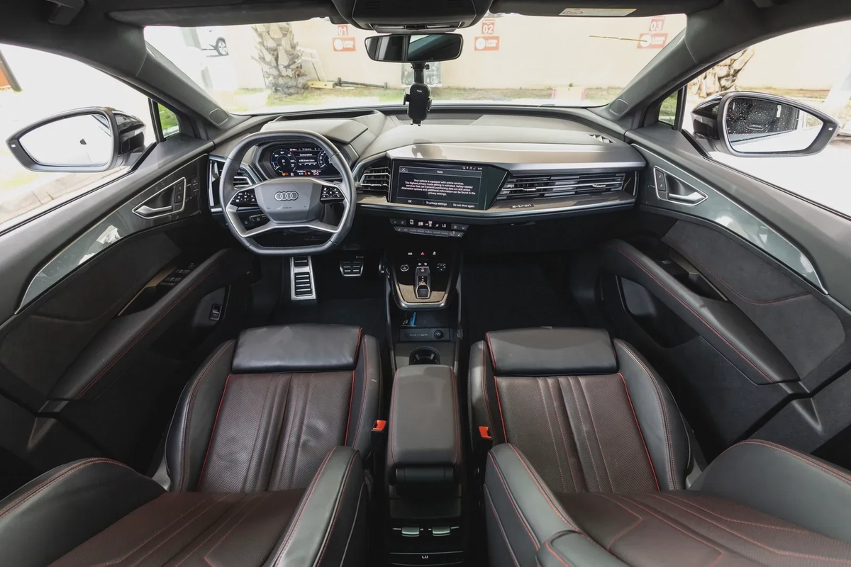 Audi Q5 e-tron-10-10