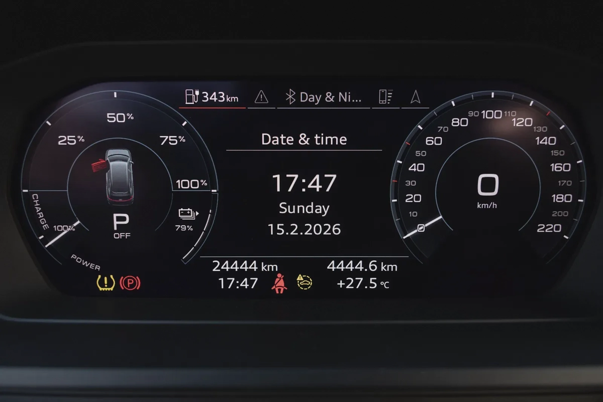 Audi Q5 e-tron-22-22