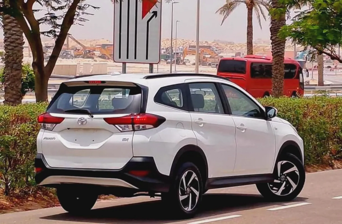 Toyota Rush GX 2023 Cash, ZERO DP, Inhouse finance GCC Specs-2-2