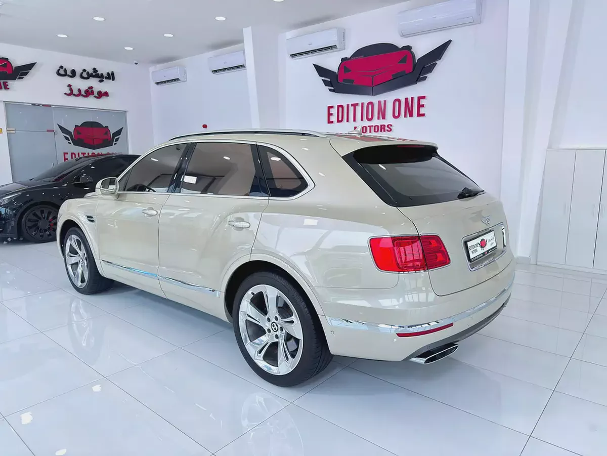 Bentley Bentayga W12 2017-7-7