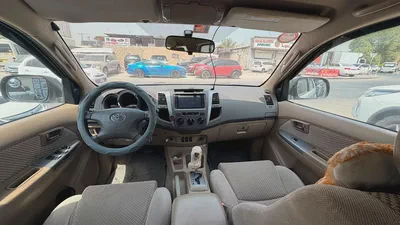 Toyota FORTUNER 2009 V4 2.7L Accident free original paint-5