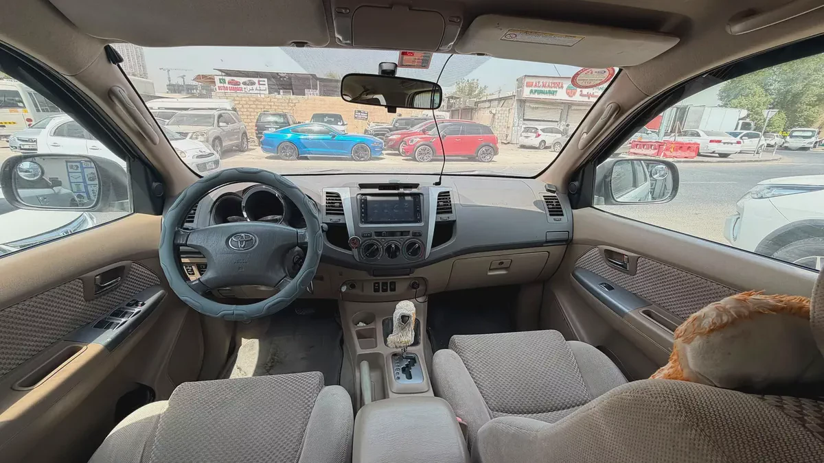 Toyota FORTUNER 2009 V4 2.7L Accident free original paint-5-5
