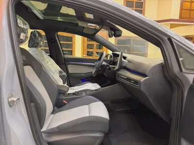 VOLKSWAGEN GOLF / FULL OPTION / BRAND NEW / 5 YEARS WARRANTY-12