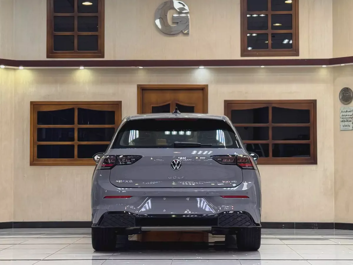 VOLKSWAGEN GOLF / FULL OPTION / BRAND NEW / 5 YEARS WARRANTY-4-4