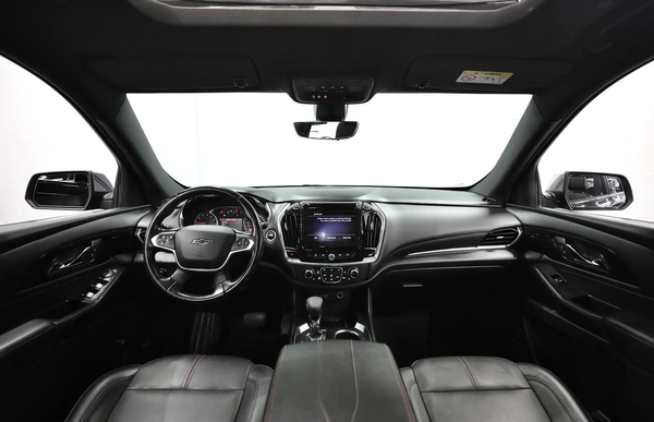 GCC | Traverse | 7 Seater | AED 1150 monthly | Free Insurance and Registration