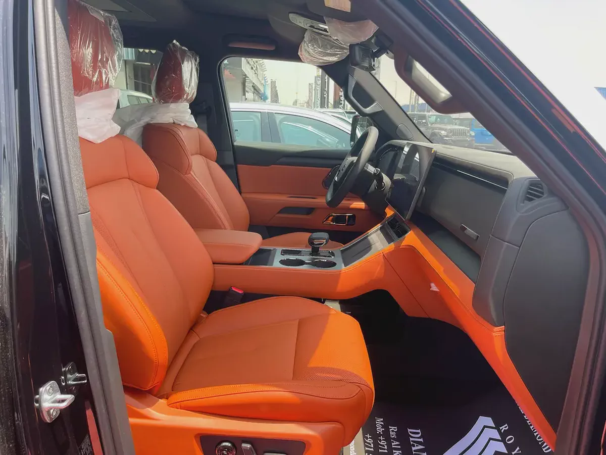 Rox 01 VIP 2026 Chinese Specs - Brand New SUV / EVS Warranty And Service Contact 5 Years 6-Seater-12-12
