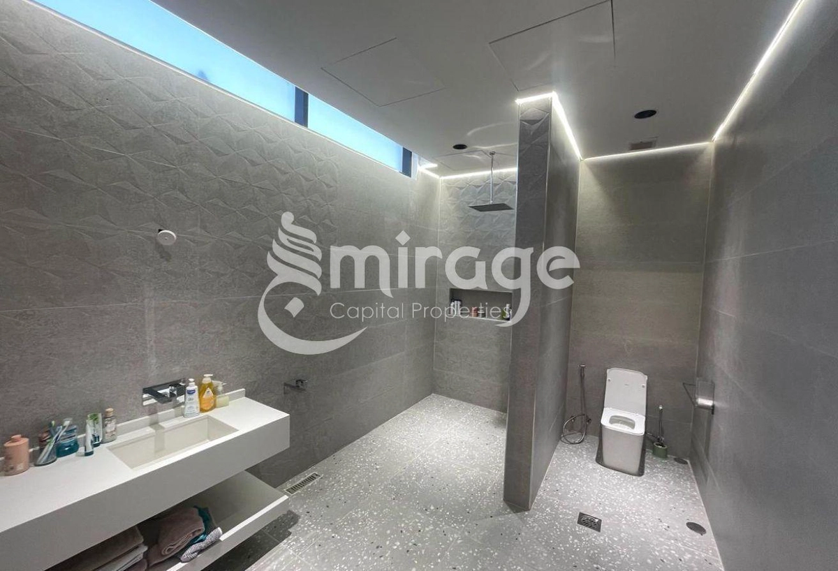 Corner Villa | Huge Plot | Commercial 8BR