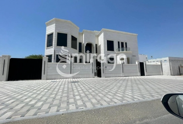 Corner Villa | Huge Plot | Commercial 8BR