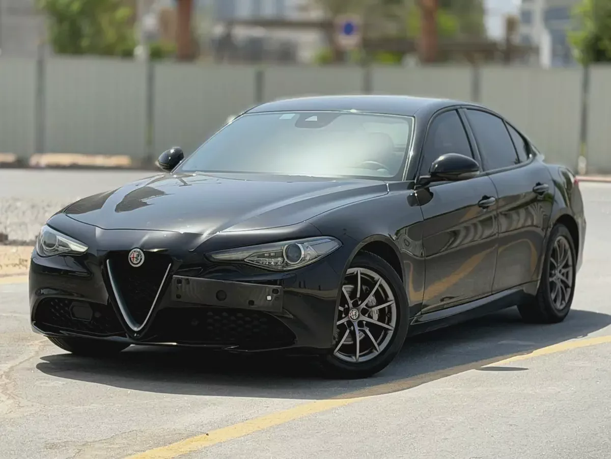 2019 Alfa Romeo Giulia Standard - GCC Specs