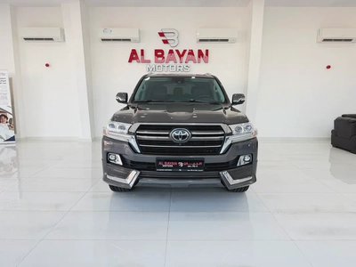 تويوتا لاند كروزر VXR 6.2 غراند تورنغ رمادي / بني 2021 الفطيم-4